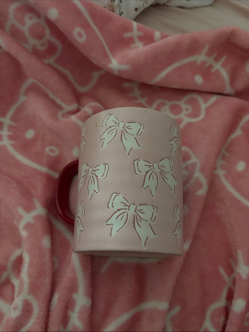 Pink Bow Pattern Ceramic Mug with Red Handle - Home Kitchen